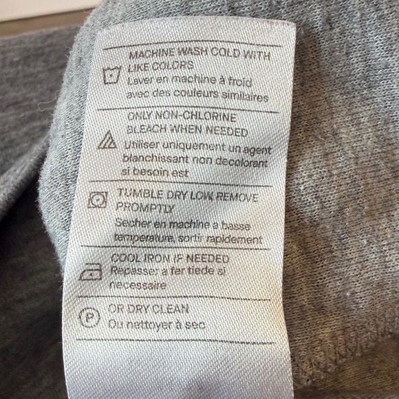 VINCE Gray Crewneck Long Sleeve Sweatshirt Men's Size M V-Neck Accent - Picture 8 of 9